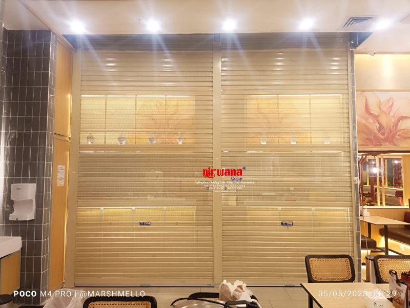 Pemasangan Rolling Door One Sheet Full Perforated Di Tenant Ta Wan The