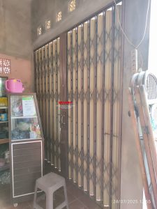 Nirwana Group telah menyelesaikan Pemasangan Folding Gate Premium Ketebalan 0,8mm di Batursari, Semarang