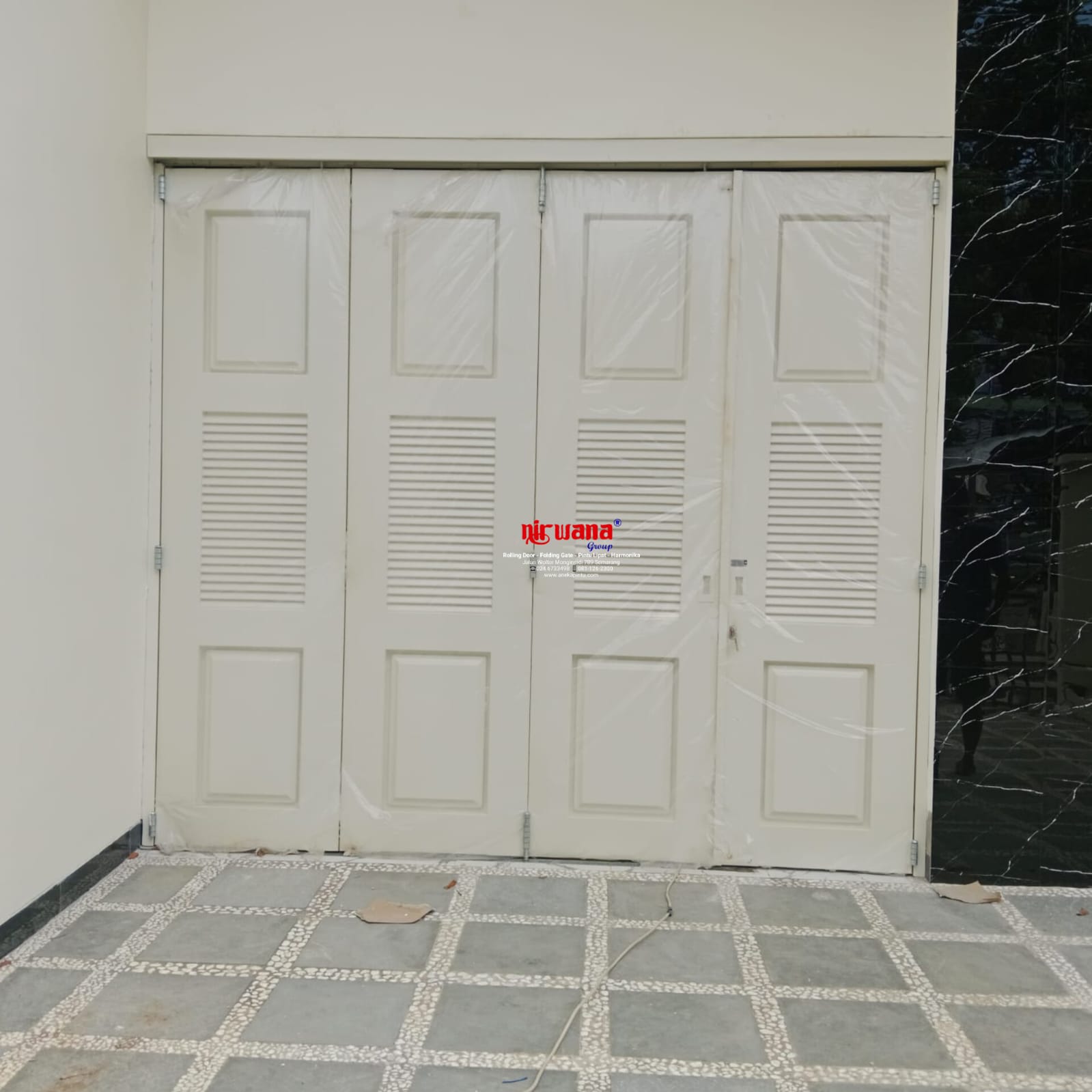Pemasangan Pintu Lipat Premium ketebalan 2mm di Lamper, kota Semarang Jawa Tengah