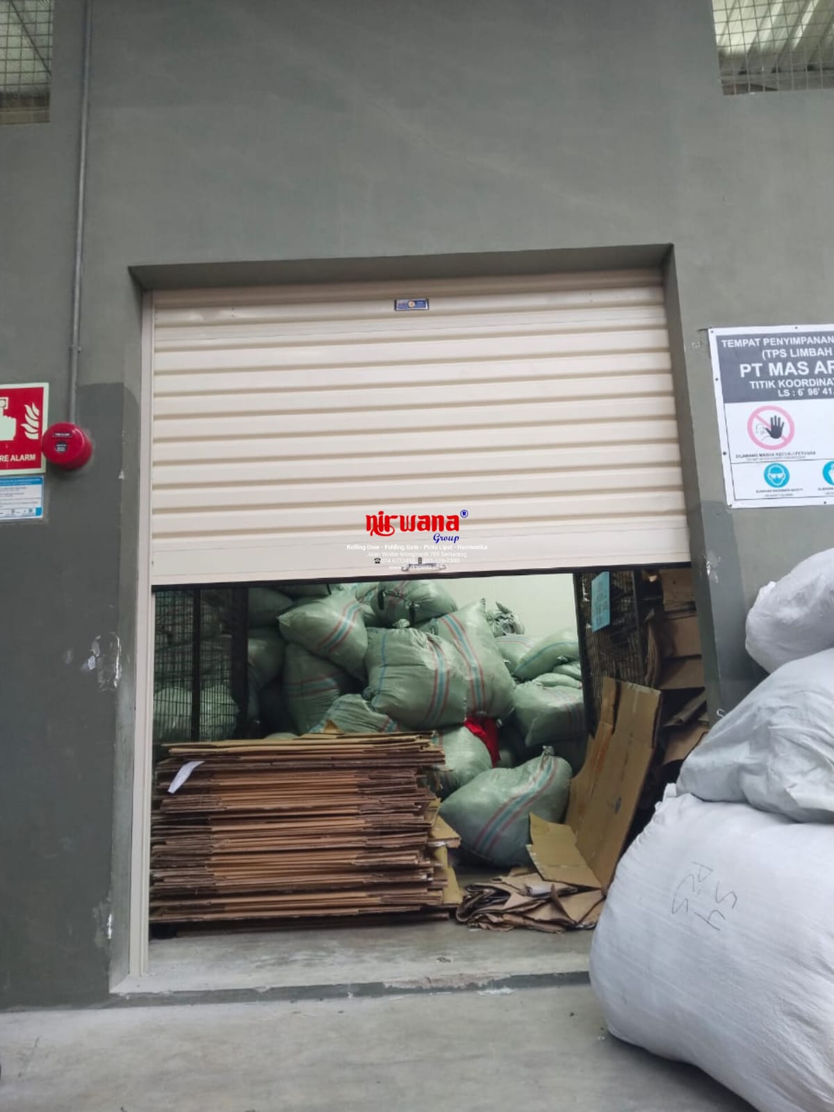 Nirwana Group telah menyelesaikan Pemasangan Pintu Rolling Door One Sheet Polos di Kawasan Industri Wijayakusuma kota Semarang Jawa Tengah