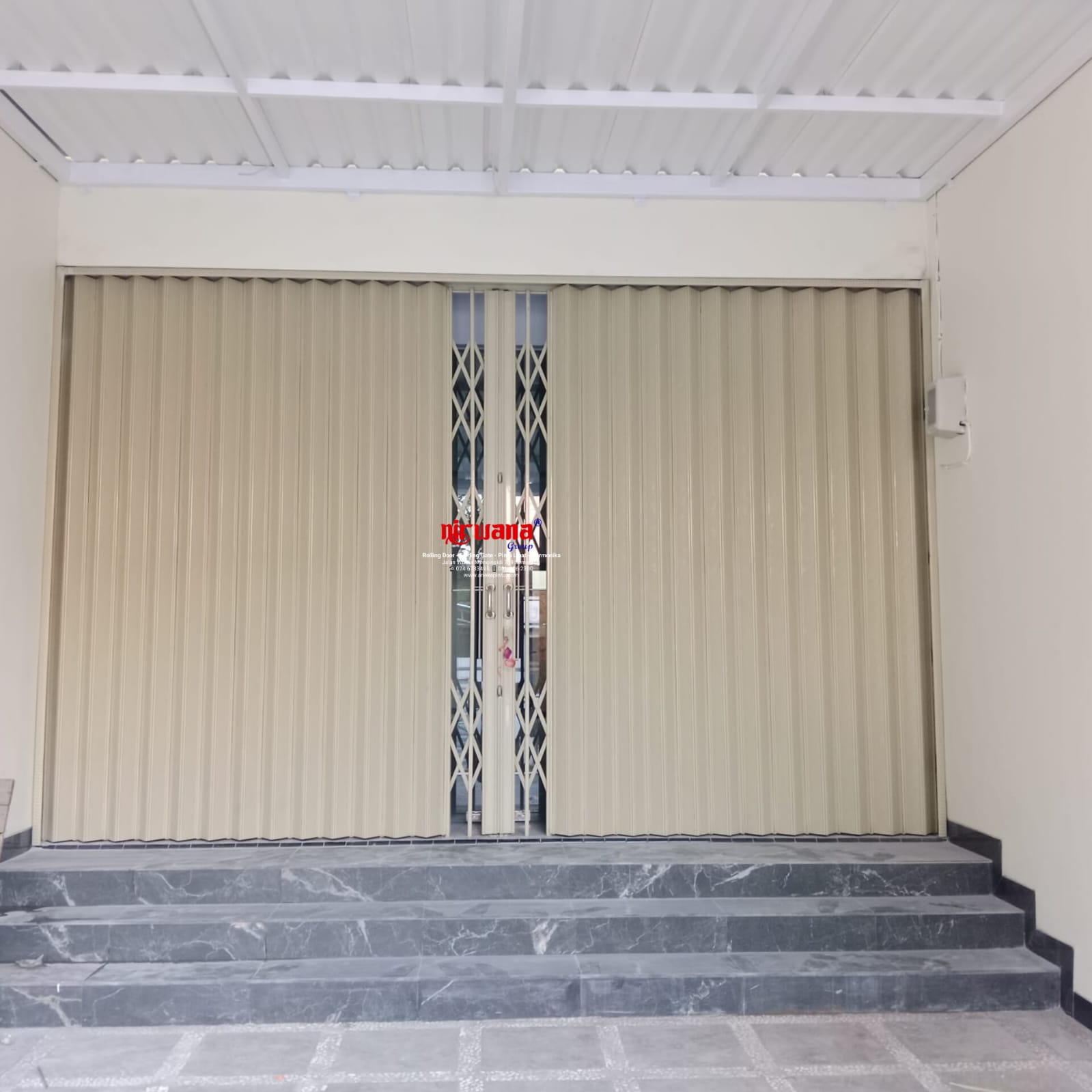 Nirwana Group telah menyelesaikan Pemasangan Folding Gate Premium Ketebalan 0,8mm di Tandang, kota Semarang