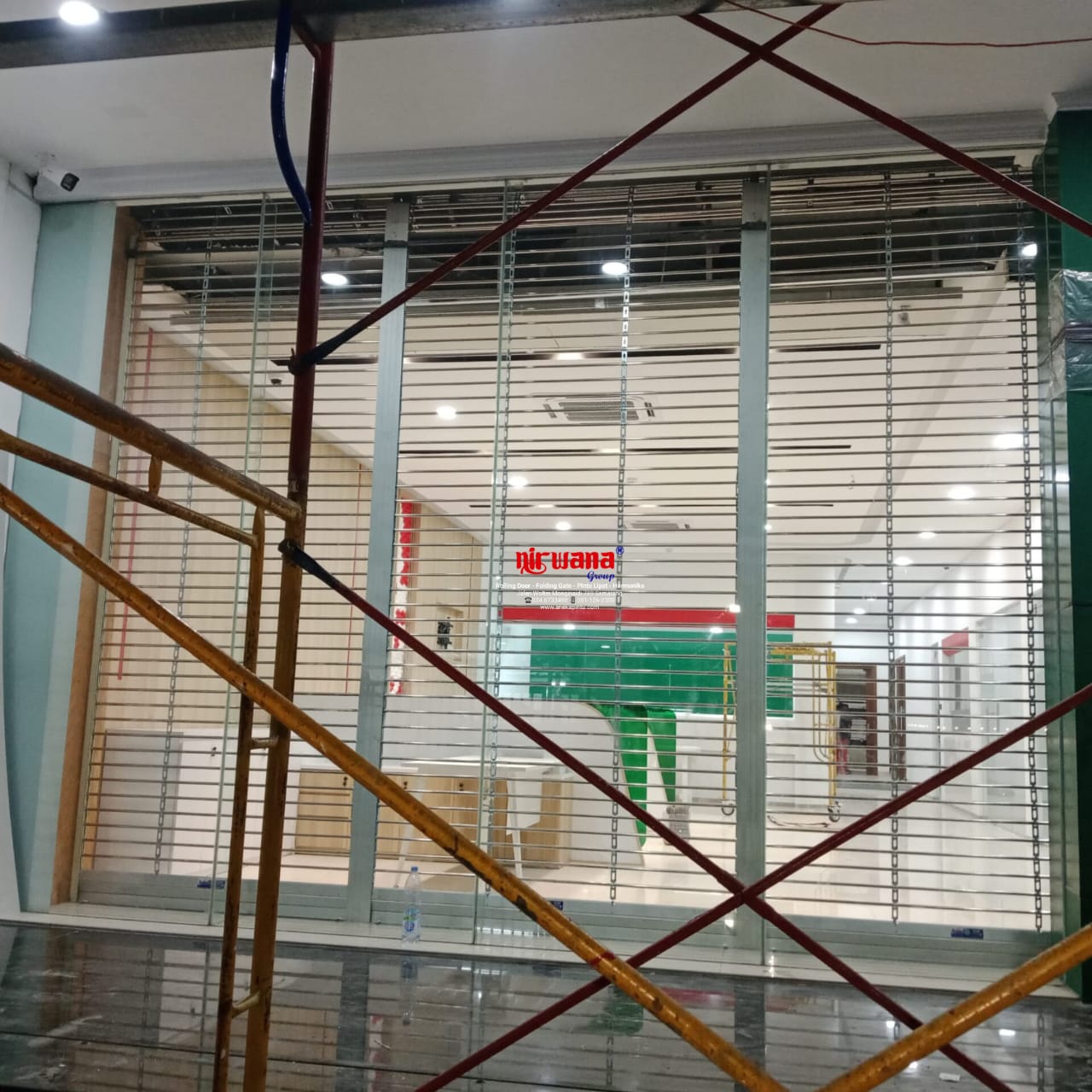 Proyek Pemasangan Pintu Rolling Grille Stainless di Jl. Gajahmada kota Semarang Jawa Tengah