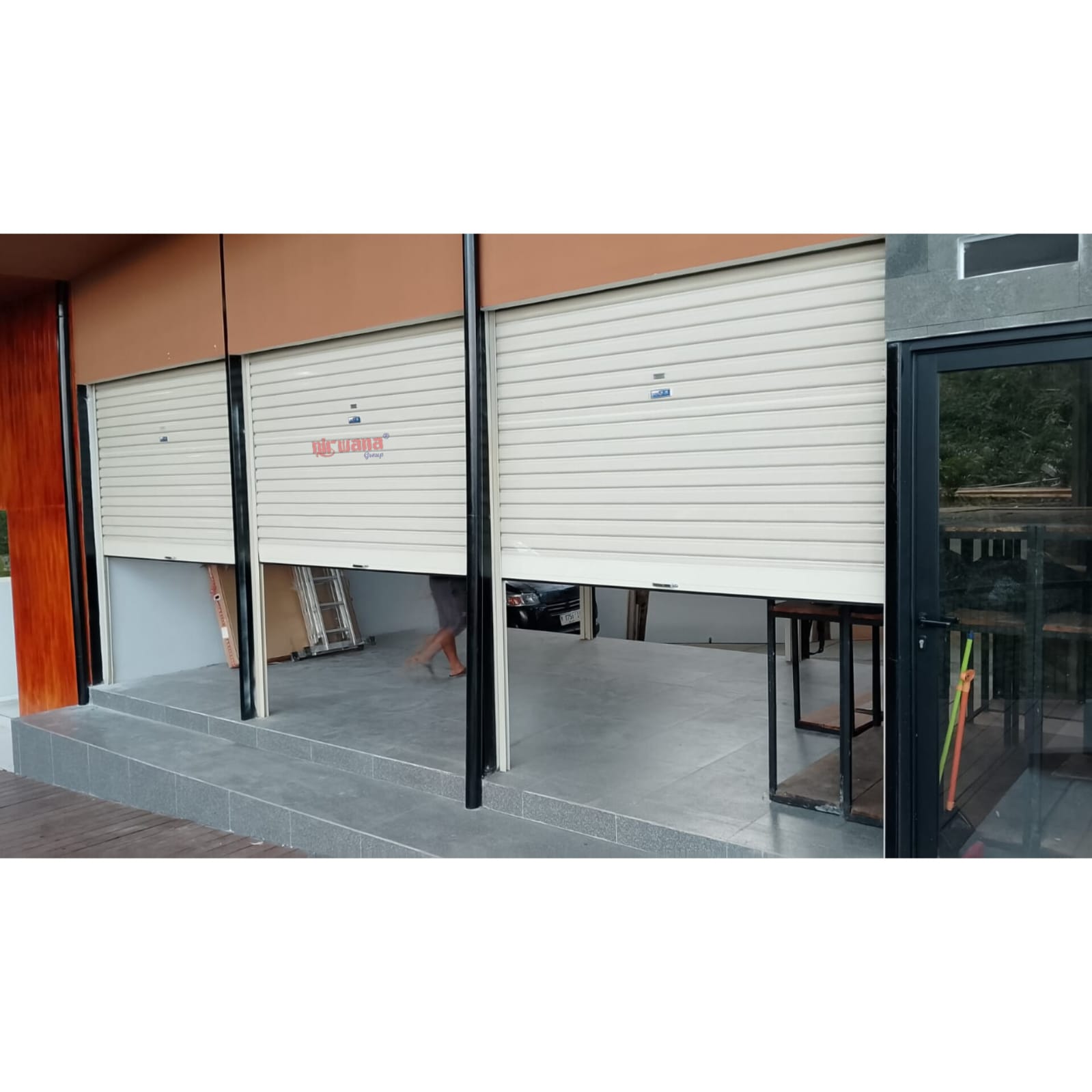 Rolling Door One Sheet Full Perforated di Umbulsidomukti, Bandungan, Jawa Tengah.