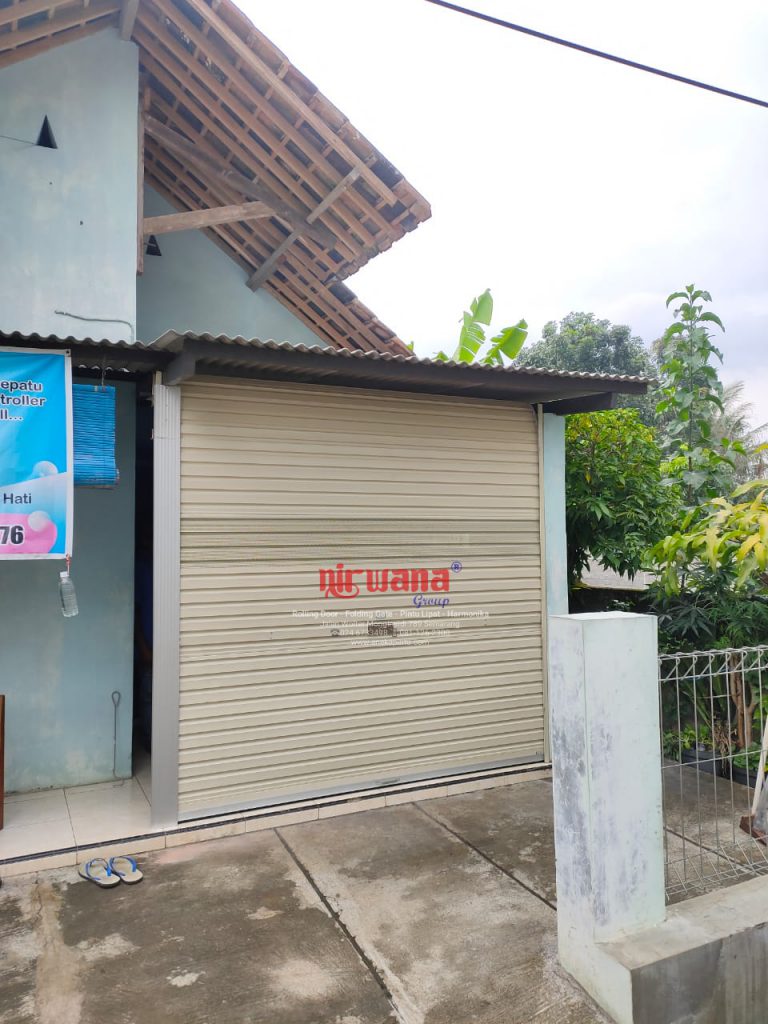 Pemasangan-Pintu-Rolling-Door-One-Sheet-30cm-Perforated-Di-Bawen-Kabupaten-Semarang-Jawa-Tengah