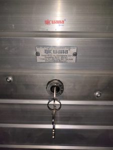 Pemasangan-Pintu-Rolling-Door-Aluminium-di-Pasar-Klipang-Semarang-Jawa-Tengah