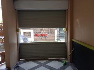 Pemasangan Rolling Door One Sheet 70cm Perforated Di Jl. K.H. Abdul Manan Tlogosari