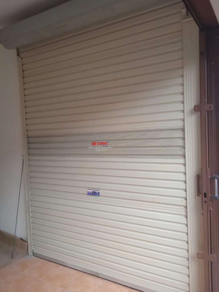 Pemasangan Rolling Door One Sheet 30cm Perforasi Di Srondol Kulon Banyumanik Semarang