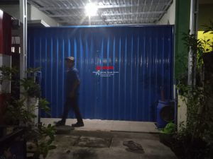 Pemasangan Folding Gate Standart 0,8mm di Jl Kawung Tlogosari Semarang