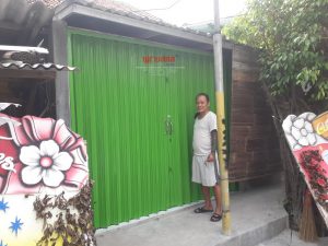 Pemasangan Pintu Folding Gate Standart 0,8mm di Brotojoyo Semarang