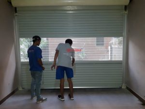 Pemasangan Rolling Door One Sheet 70cm Perforasi di Kalibanteng Semarang
