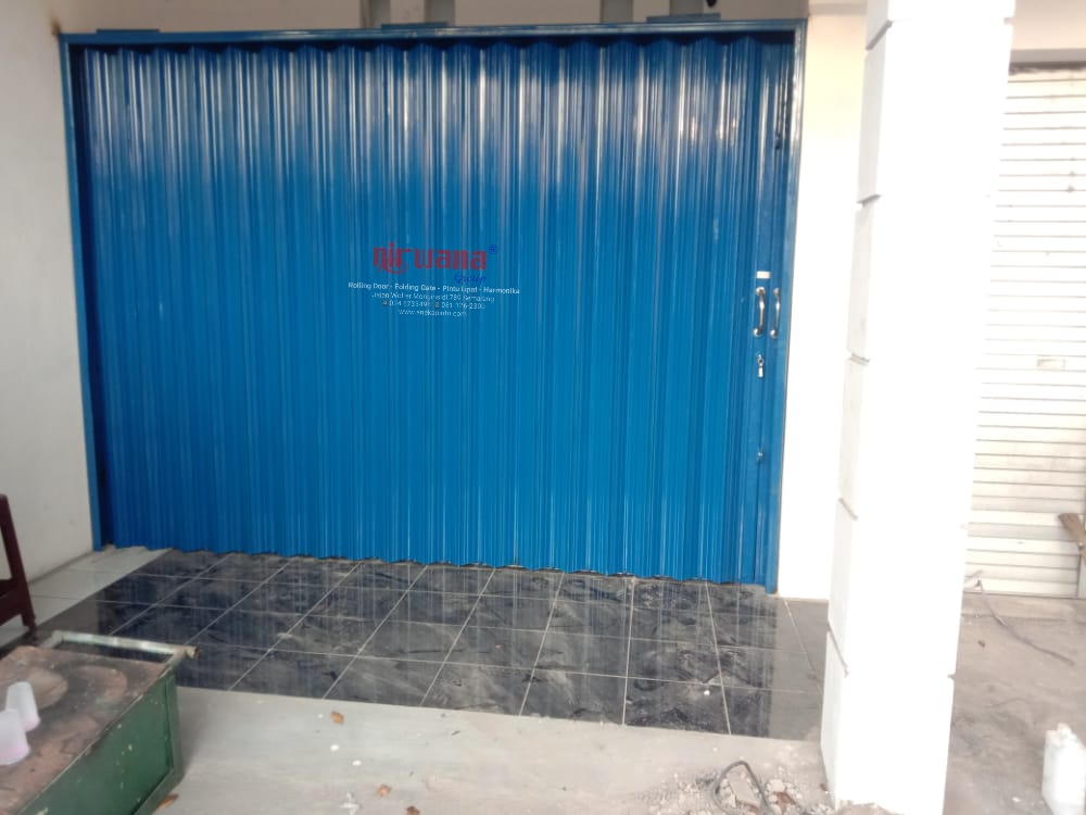 Pemasangan Folding Gate Standart 0,8mm di Jl Supriyadi Semarang