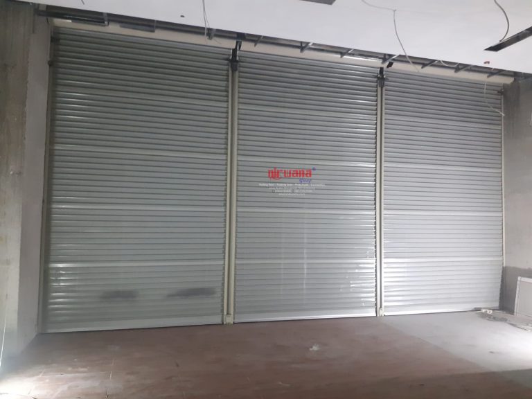 Pemasangan Rolling Door One Sheet Full Perforated di Tenant SMS Shop The Park Mall Semarang