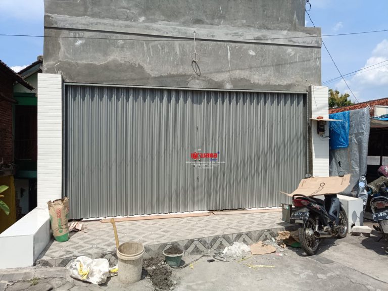 Pemasangan Folding Gate Premium 0,8mm di Jl Jend Sudirman Ambarawa