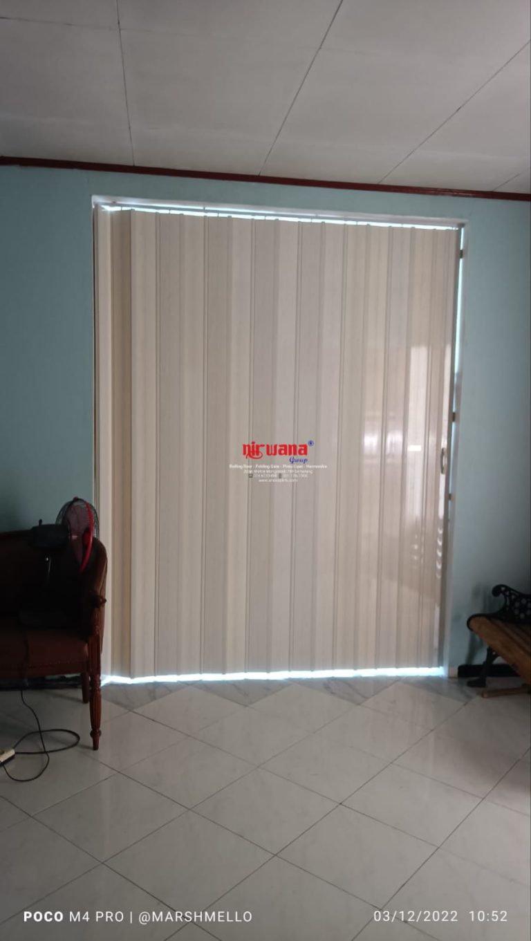 Pemasangan Folding Door PVC di Pucang Gading Semarang