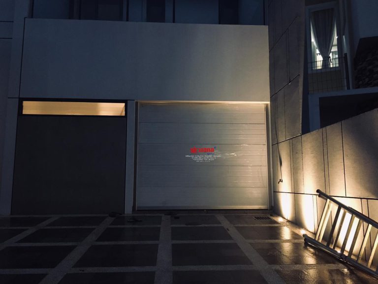 Pemasangan Ultimate Garage Door di Citrasun Garden Sambiroto Semarang