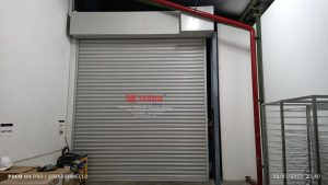Pemasangan Rolling Door Electric Polos 0,8mm di Kawasan Industri Tugu Wijaya Kusuma Semarang