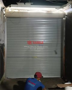 Pemasangan Rolling Door One Sheet Bluescope Polos di Jl Siliwangi Semarang