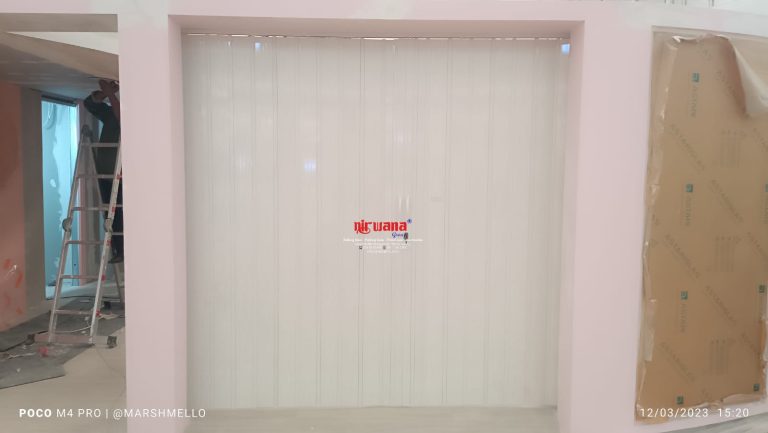 Pemasangan Folding Door PVC di Tenant Marhen J The Park Mall Semarang