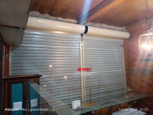 Pemasangan Rolling Door One Sheet Full Perforated di Pondok Alam Bang Khohar Pringsurat