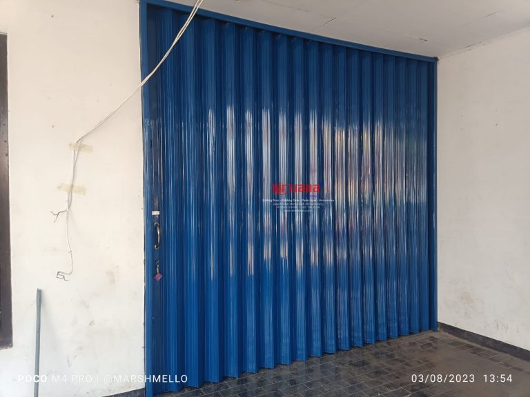 Pemasangan Folding Gate Standart ketebalan 0,5mm di BSB Semarang