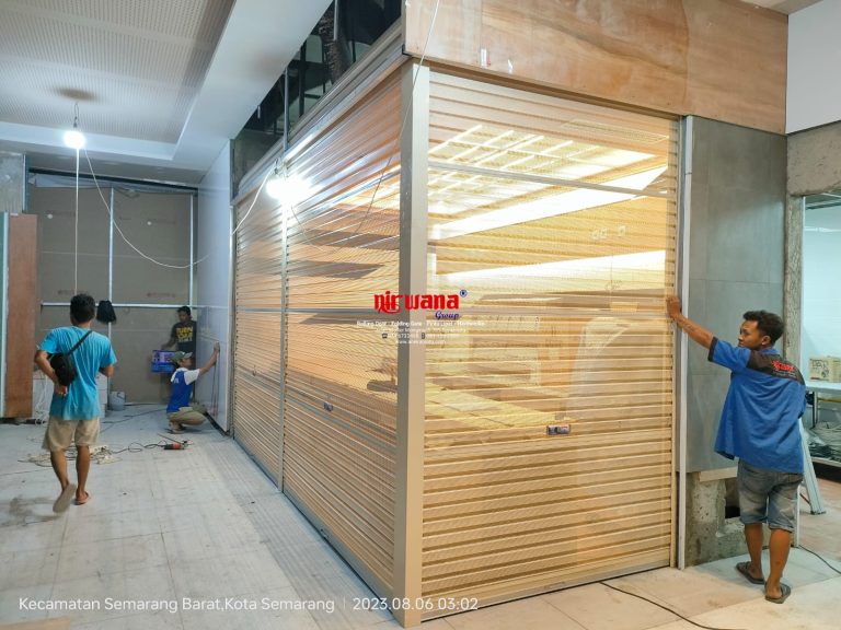 Pemasangan Rolling Door One Sheet Full Perforated di Tenant A&W Restaurants The Park Mall Semarang