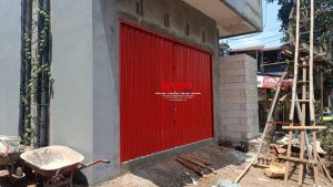 Pemasangan Folding Gate Standart 0,8mm di Jl Waru Banyumanik Semarang