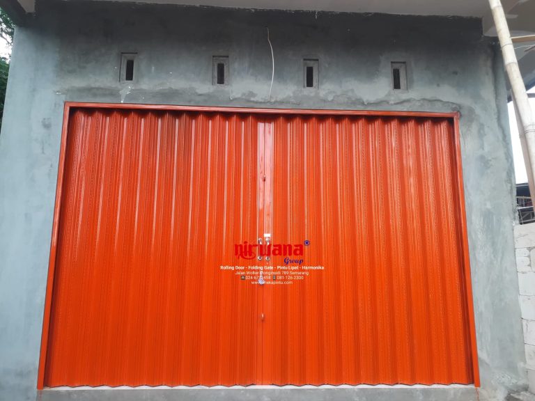 Pemasangan Folding Gate Standart 0,8mm di Jl Waru Banyumanik Semarang