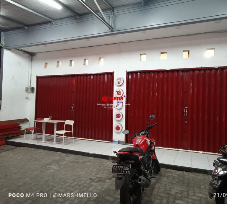 Pemasangan Folding Gate Standart 0,5mm di Mixue Banyumanik Semarang