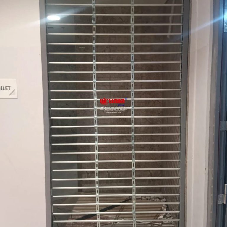 Pemasangan Pintu Rolling Grill Stainless Di Queen City Mall Semarang
