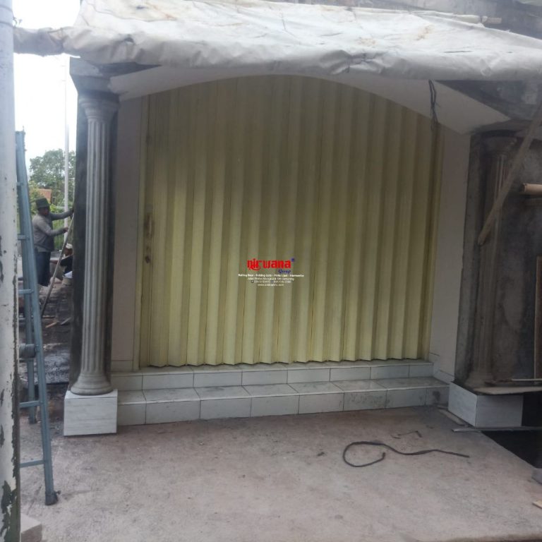 Pemasangan Pintu Folding Gate Standart Ketebalan 0,5mm Polos di Jln Pesantren Kota Semarang