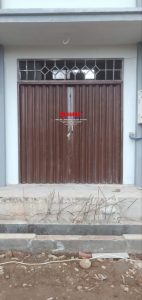 Pemasangan Pintu Folding Gate Standart Ketebalan 0,8mm Polos di Kota Pekalongan, Jawa Tengah.