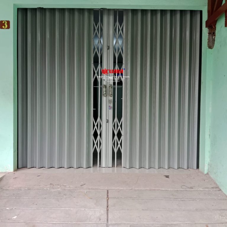 Pemasangan Pintu Folding Gate Premium Ketebalan 0,5mm,di Jalan Majapahit, Kota Semarang, Jawa Tengah