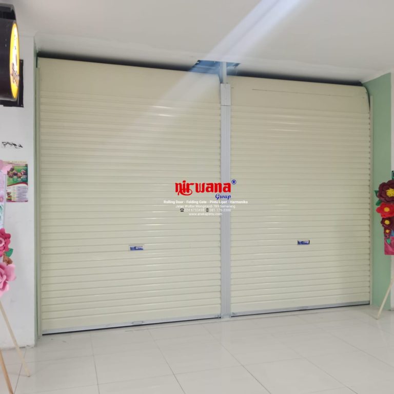 Pemasangan Pintu Rolling Door One Sheet Polos di RSUD Wongsonegoro, Ketileng, Kota Semarang.