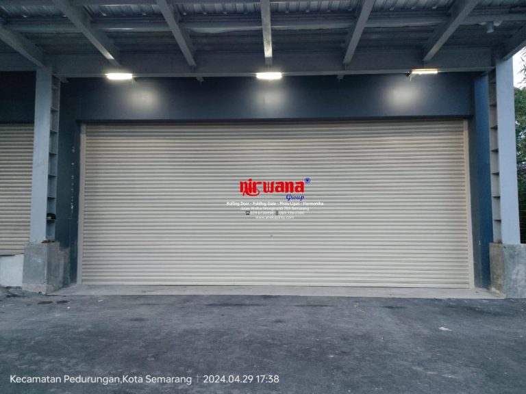 Pemasangan Rolling Door Electric Polos ketebalan 1,4mm 1 Unit Di Jl Majapahit, Semarang, Jawa Tengah .