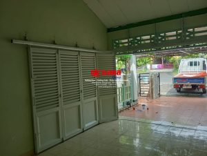 Pemasangan Pintu Sliding Standart Ketebalan 1,2mm di Jln Borobudur Utara, Semarang.