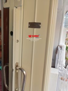 Pemasangan Pintu Harmonika Rasional A dengan Ketebalan 1,2mm di Semarang, Jawa Tengah