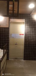 Nirwana Group telah menyelesaikan Pemasangan Pintu Rolling Door One Sheet 30cm Perforated di Tenant Hoka-Hoka Bento di Dp Mall Semarang, Jawa Tengah