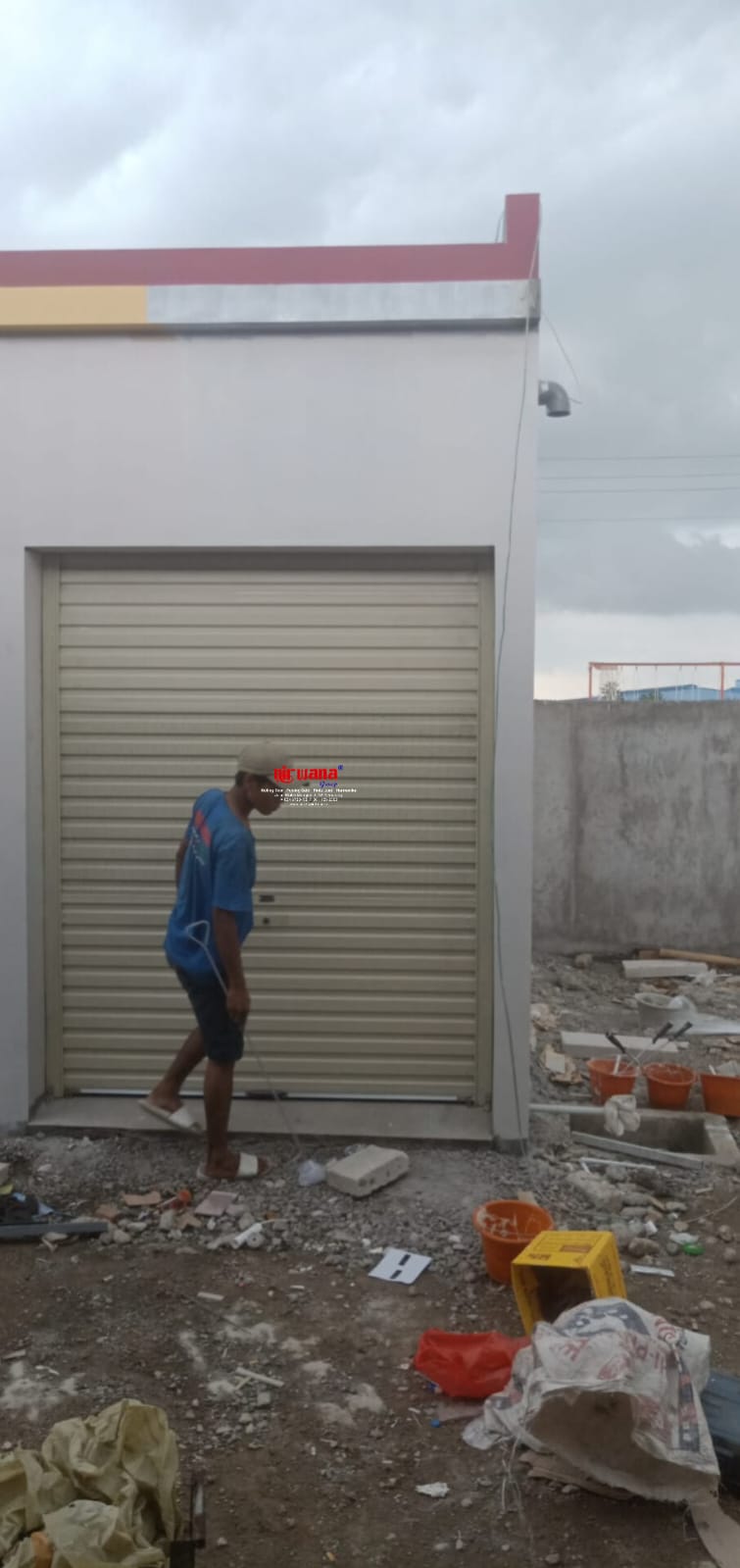 Nirwana Group Telah Menyelesaikan Pemasangan Rolling Door One Sheet Polos Di Trengguli Demak