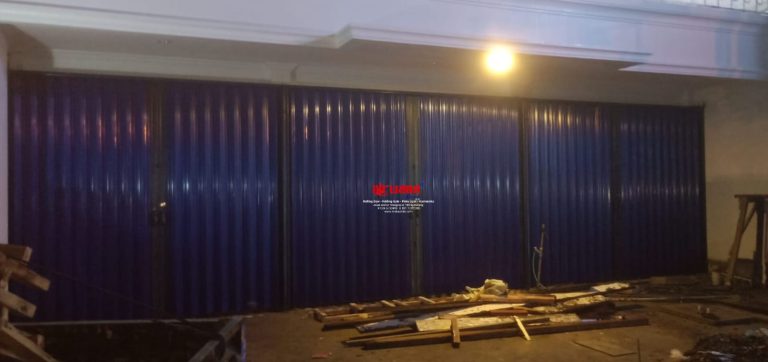 Proyek Pemasangan Pintu Folding Gate Premium Ketebalan 0,7mm di Jl Basudewo, Bulustalan Kota Semarang Jawa Tengah.
