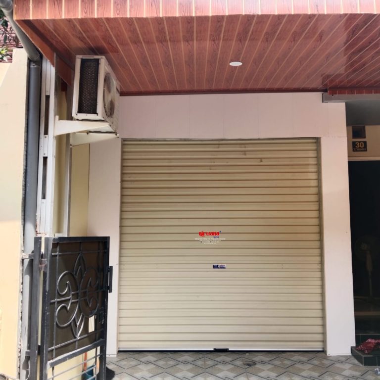 Nirwana Group telah menyelesaikan pemasangan Rolling Door One Sheet Polos di Soekarno Hatta, kota Semarang Jawa Tengah