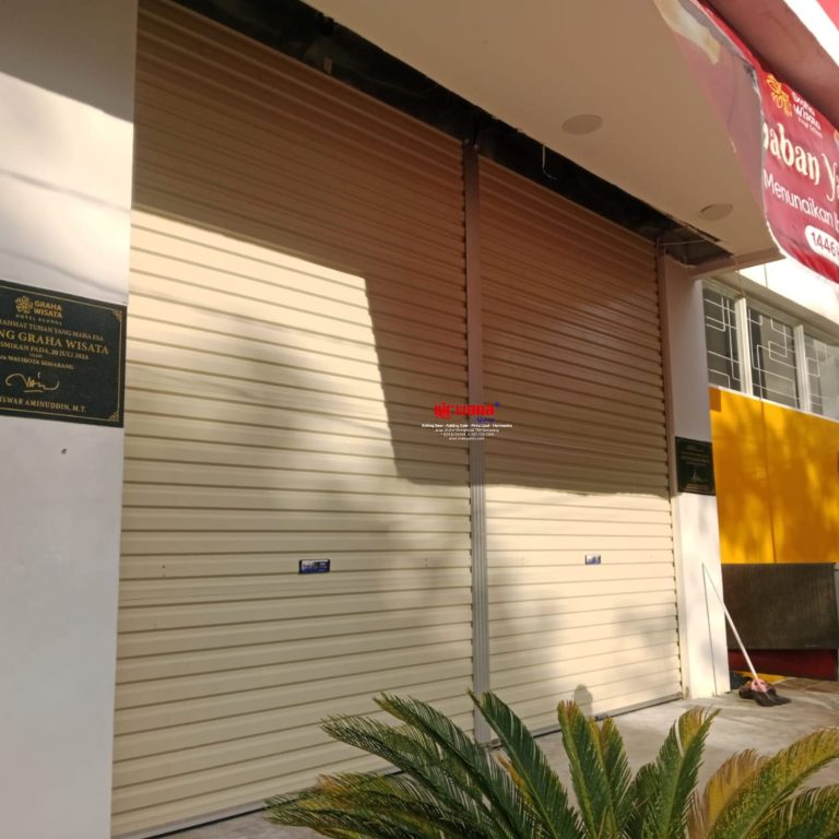 Nirwana Group telah menyelesaikan pemasangan Rolling Door One Sheet Polos di Puspowarno Kota Semarang Jawa Tengah