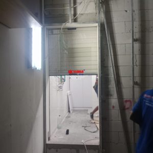 Nirwana Group telah menyelesaikan pemasangan Rolling Door One Sheet Full Perforated di Queen City Mall Kota Semarang Jawa Tengah