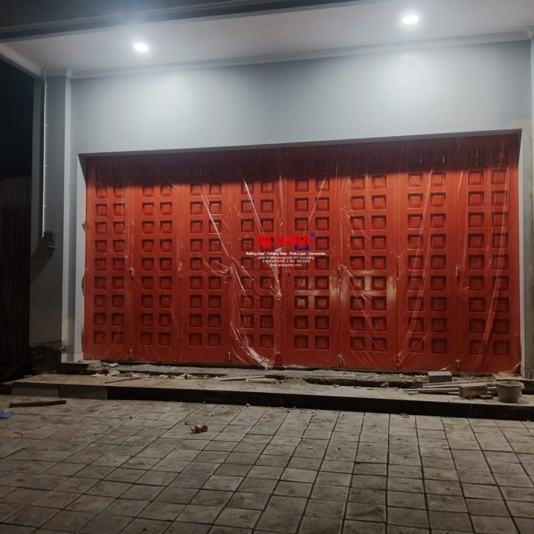 Pemasangan Pintu Lipat Premium Ekonomis ketebalan 1,2mm di Temanggung Jawa Tengah
