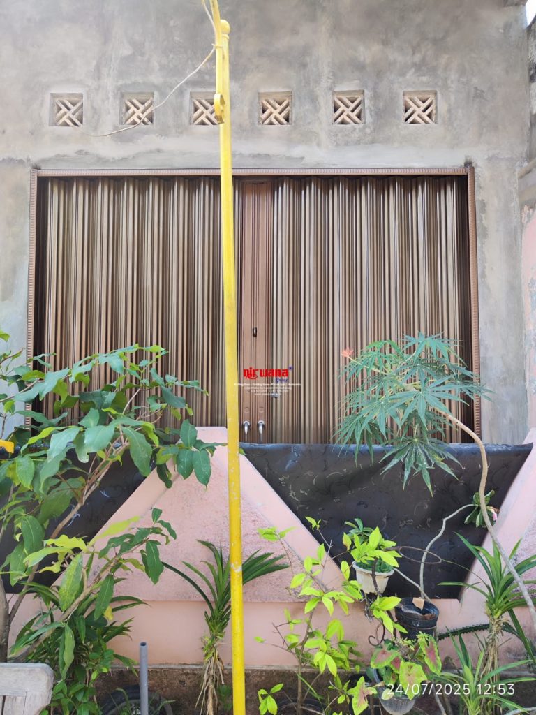 Nirwana Group telah menyelesaikan Pemasangan Folding Gate Premium Ketebalan 0,8mm di Batursari, Semarang
