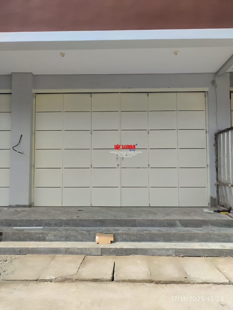 Proyek Pemasangan Pintu Lipat Standart Ketebalan 1,6mm di Ruko Adivasa, Semarang